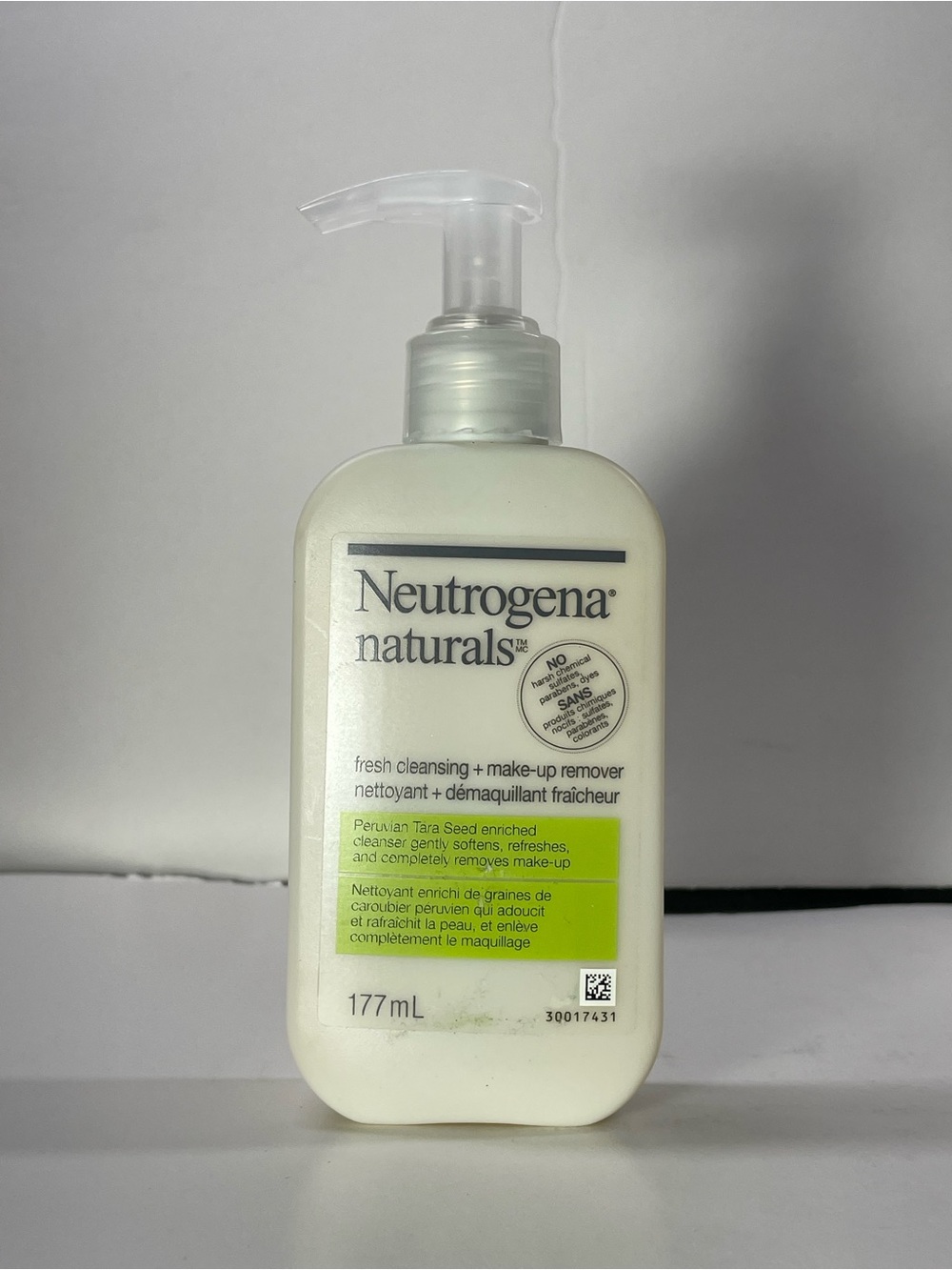 Neutrogena Naturals Fresh Cleansing Makeup Remover 6 oz  177 ml Pump Bottle